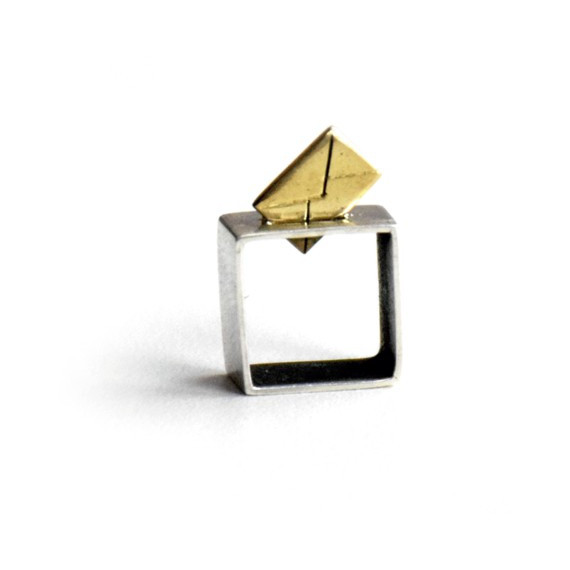 Pin de l'1 d'octubre Pin de l'1 d'octubre